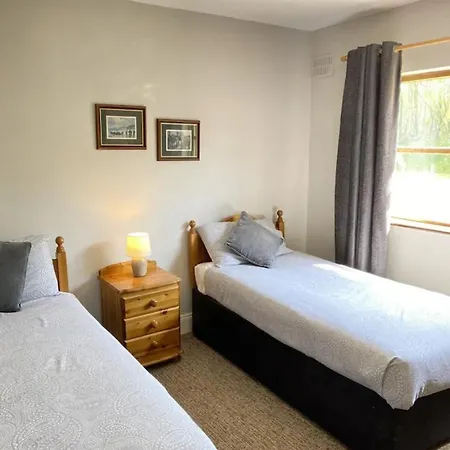 Nyaraló The Robins Rest Cill Airne